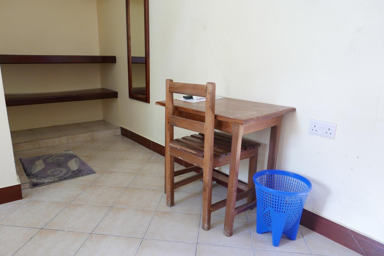 كيليندوني Ibizza Inn المظهر الخارجي الصورة
